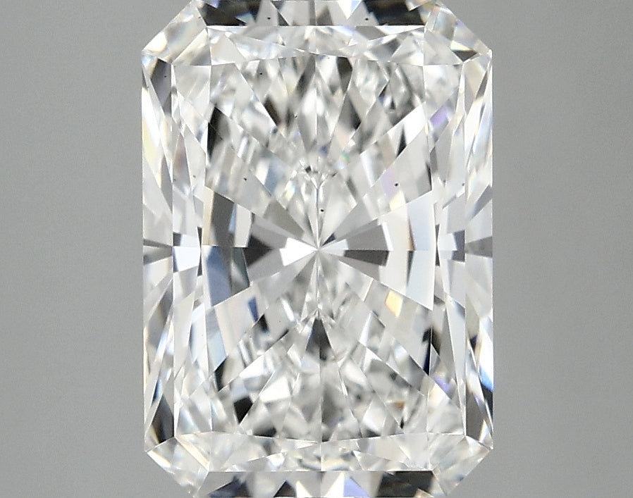 3.02ct Radiant Lab-Grown Diamond FANCY VVS2 — IGI Certified