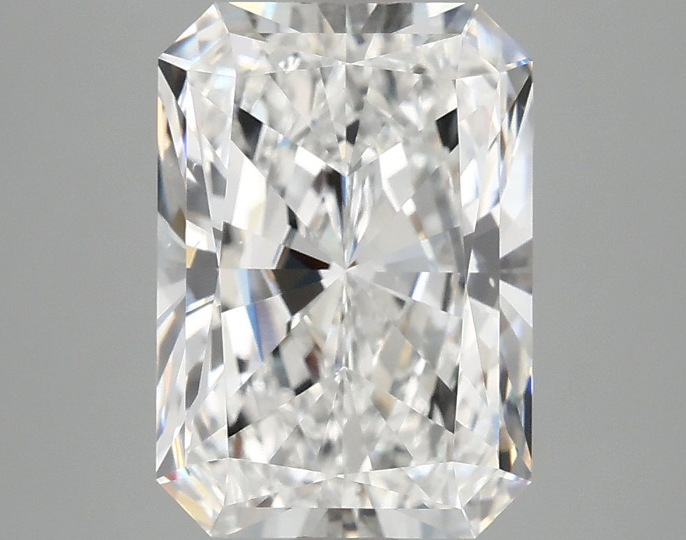 4.02ct Radiant Lab-Grown Diamond E VS2 — IGI Certified